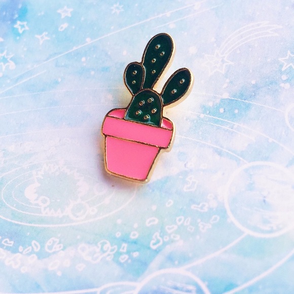 🎉✨ Cactus Pin ✨🎉 - Picture 4 of 5